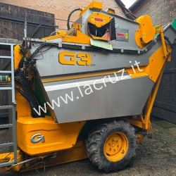 MACHINE À VENDANGER TRACTÉE GRÉGOIRE G3